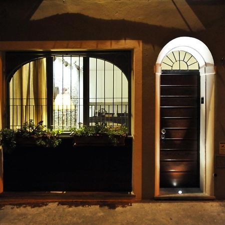 Bed and Breakfast Opera 11 R&B Parma Zewnętrze zdjęcie